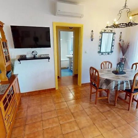Cocooning Apartment Llanca